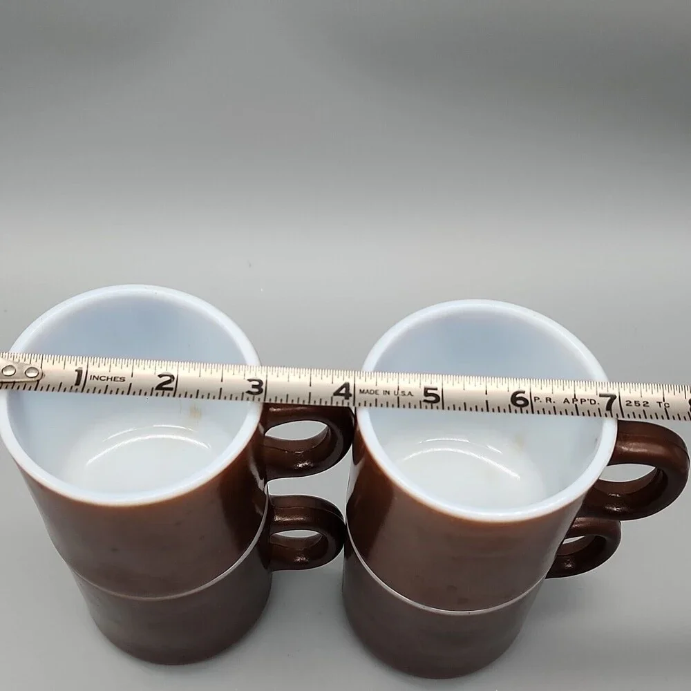 VtG 4 Hazel Atlas Glass Two-Toned Coffee Mugs Coffee Cups Brown & White D Handle